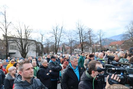 Javno pismo ministrici za zdravje in miren shod v podporo zoper ukinitvi Nujne medicinske pomoči Kamnik (32)